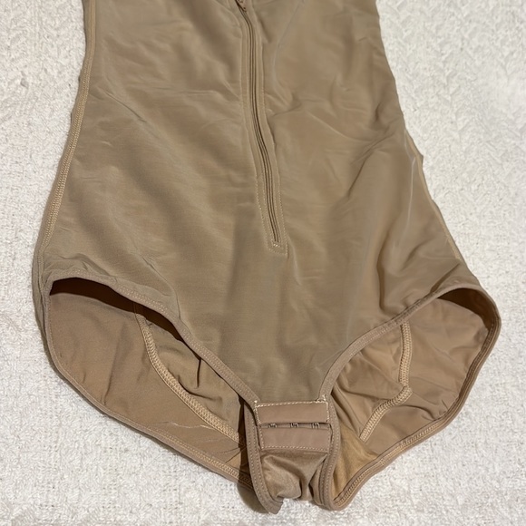 Shapewear - Picture 3 of 8